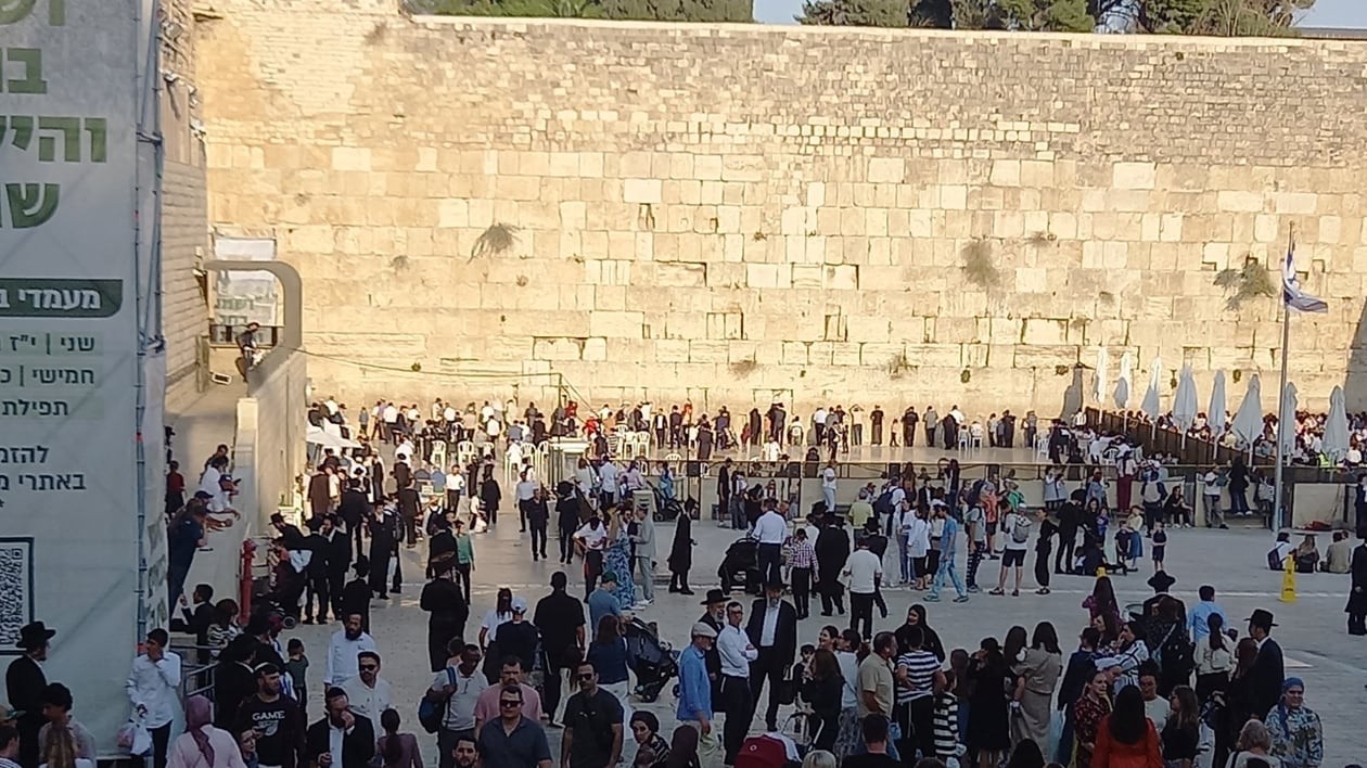 Terra Santa : André è Christine, da a Casa d'Abrahamu, contanu a frattura di Ghjerusalemme