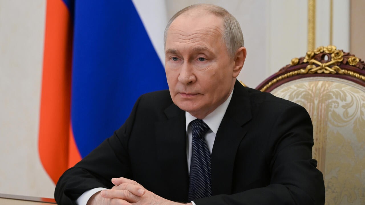 Poutine, 74 ans, et toujours la même fuite en avant